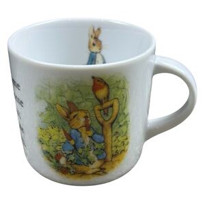 Wedgwood Peter Rabbit Child’s Mug Porcelain Eating in the Garden Beatrix Potter